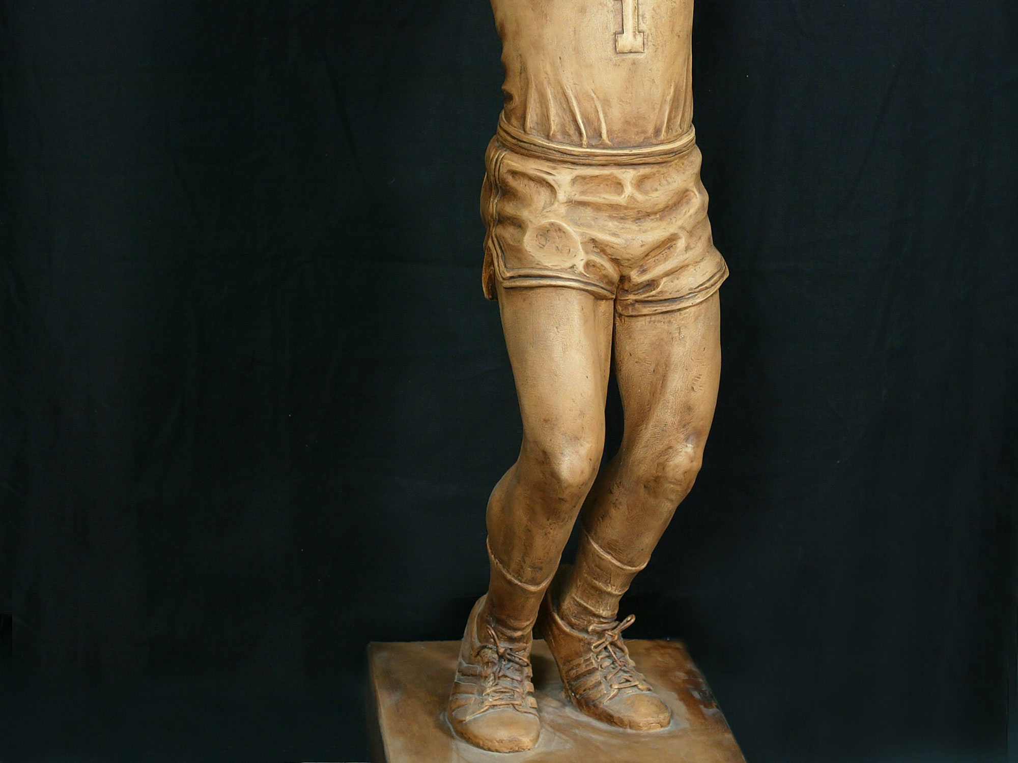 Oscar Robertson sculpture